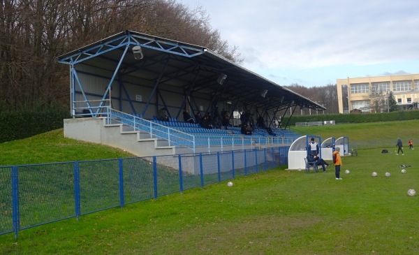 Gradski Stadion  - Dugo Selo   