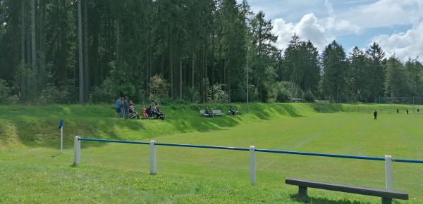 Sportplatz an der K85 - Bescheid/Hunsrück