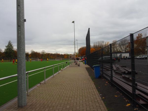 Heinrich-Hamacher-Sportpark Platz 2 - Duisburg-Neumühl