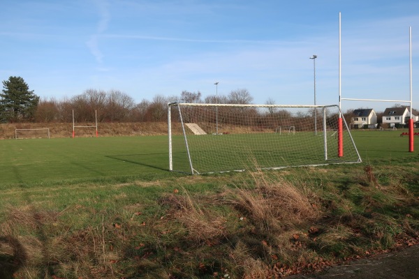 Sportanlage International School of Düsseldorf Platz 2 - Düsseldorf-Lohausen