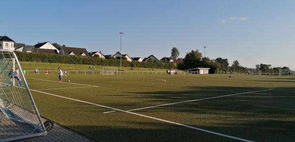 Sportplatz am Bürgerhaus - Thomm