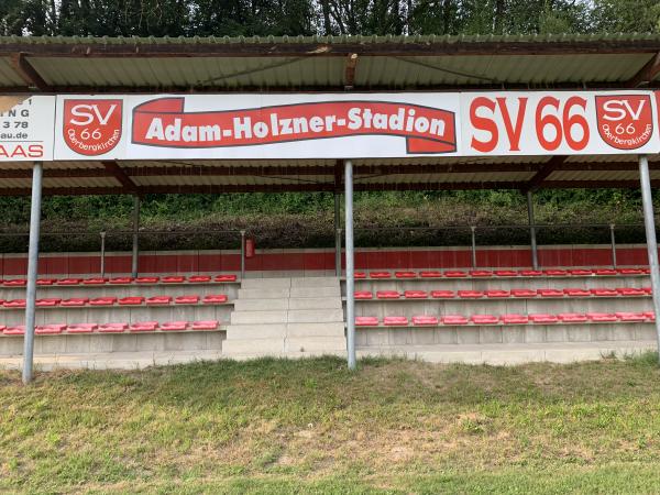 Adam-Holzner-Stadion - Oberbergkirchen