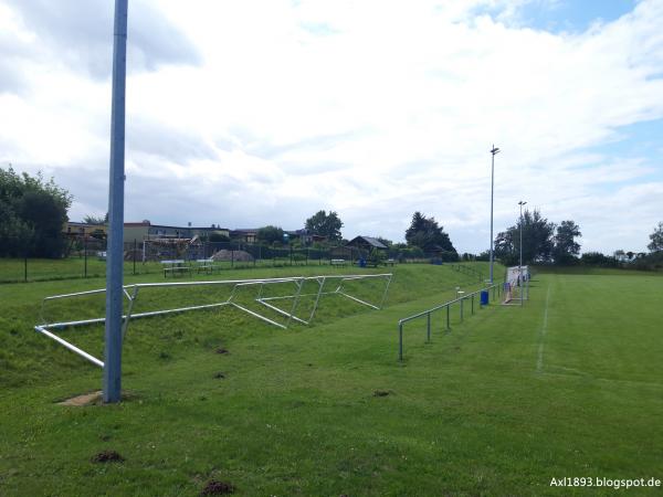 Sportplatz am See - Kummerow am See