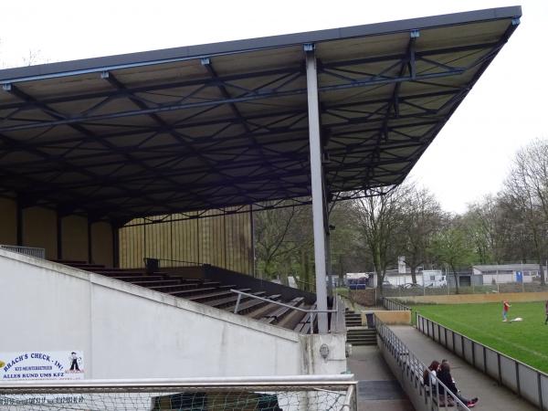 Bezirkssportanlage Warbruckstraße I / MTV-Stadion - Duisburg-Marxloh