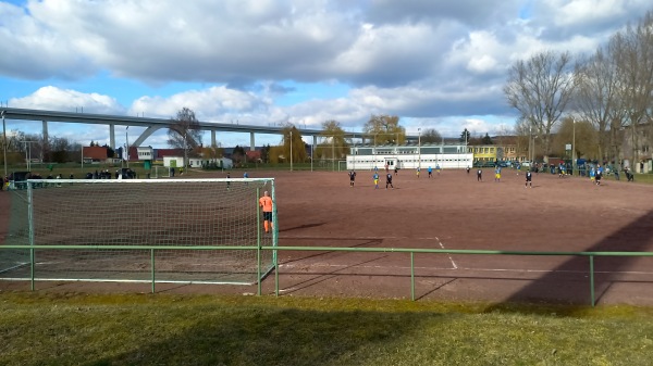 Stadion am Zementwerk Nebenplatz - Karsdorf-Wetzendorf