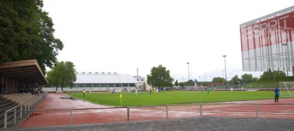 Kleine Kampfbahn im Arena-Sportpark - Düsseldorf-Stockum