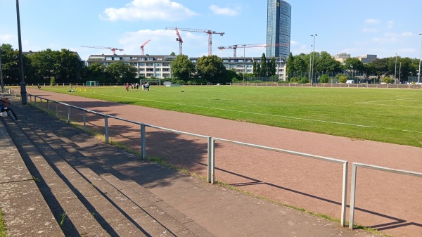 Bezirkssportanlage Windscheidstraße - Düsseldorf-Düsseltal