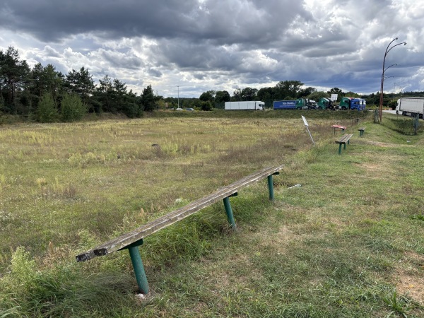 Boisko w Mostkach - Lubrza