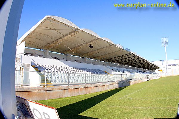 Estádio Comendador Joaquim de Almeida Freitas - Moreira de Cónegos