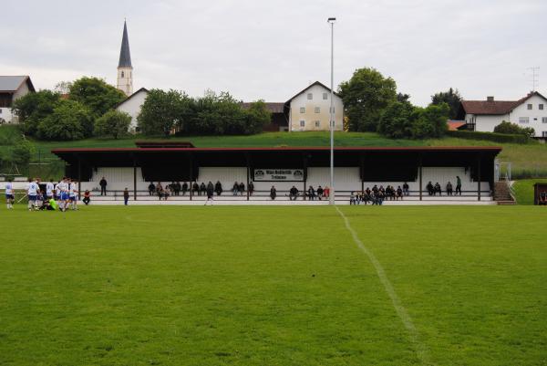 Badeweiherarena - Heldenstein