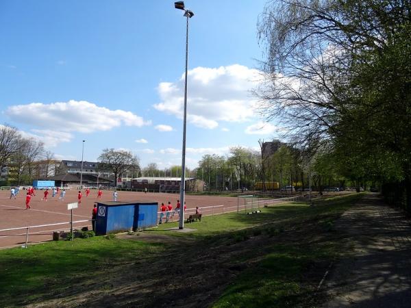 Sportplatz am Vorgebirgspark - Köln-Zollstock