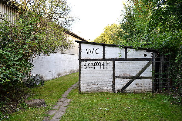 Adolf-Jäger-Kampfbahn - Hamburg-Ottensen