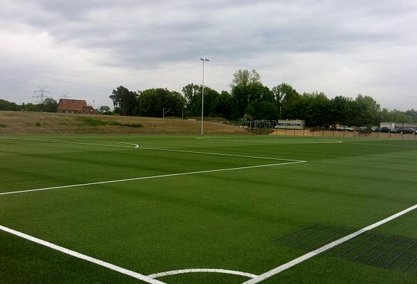 Sportanlage an den Bahnschranken B-Platz - Lübeck-Dänischburg