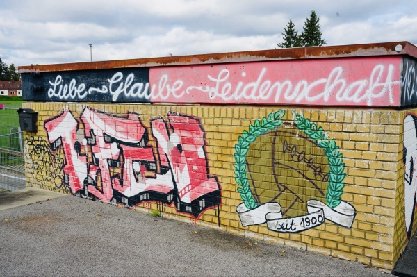 Max-Morlock-Platz Valznerweiher - Nürnberg-Zerzabelshof