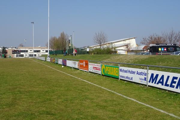 Sportplatz Fischamend - Fischamend 