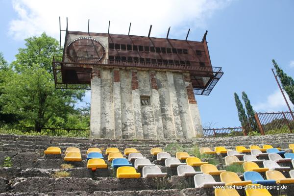 Stadioni Vladimer Bochorishvili - Tkibuli