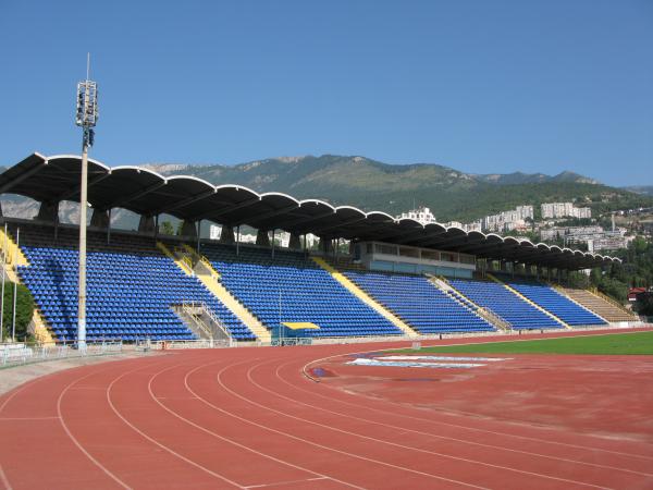 Stadion Avanhard - Yalta