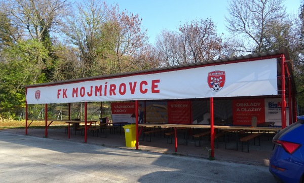 Futbalový štadión Mojmírovce - Mojmírovce