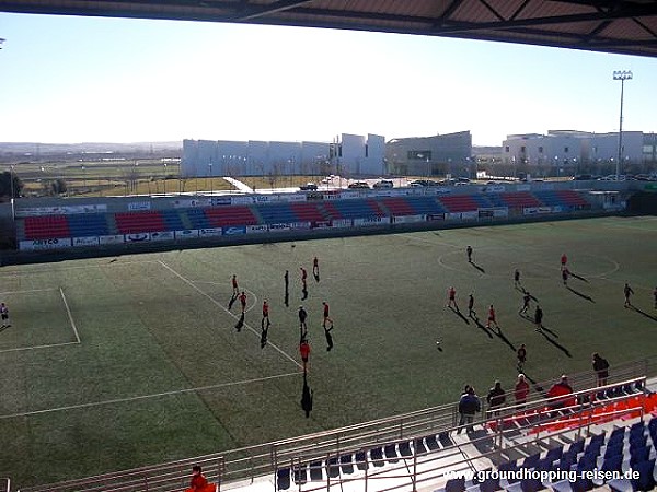 Estadio Nuevo Enrique Porta - Villanueva de Gállego, AR