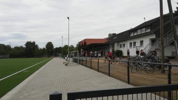 Lippesportanlage Platz 2 - Schermbeck-Gahlen