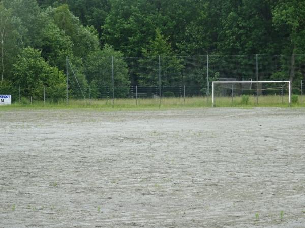 Volksbadstadion Nebenplatz - Oppach