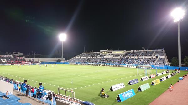 NHK Spring Mitsuzawa Football Stadium - Yokohama