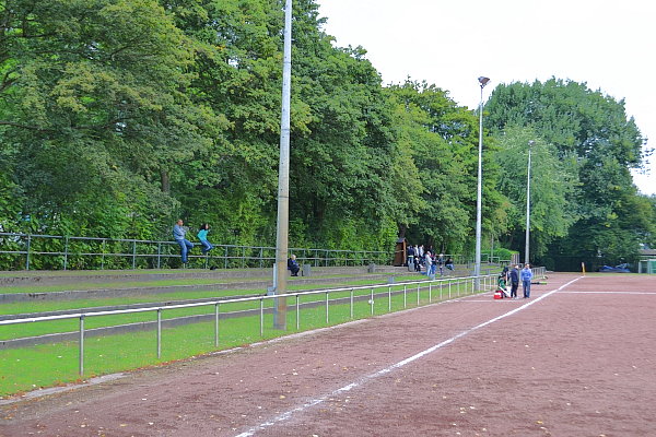 Sportplatz Rotenhäuser Damm - Hamburg-Wilhelmsburg