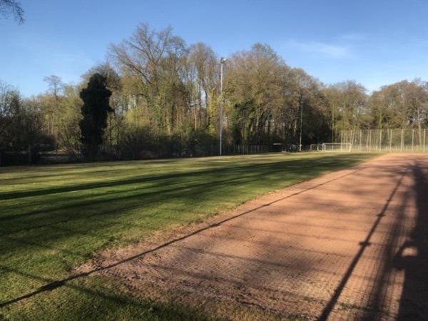 Trüggelbach-Stadion Nebenplatz (A/R) - Bielefeld-Ummeln