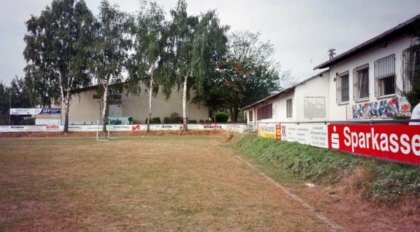 Stadion an der Schulstraße - Weingarten/Pfalz