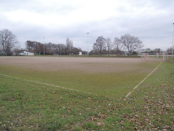 Sportzentrum Ginsheimer Landstraße - SV-07-Platz 2 - Bischofsheim/Mainspitze