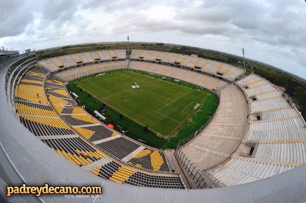 Estadio Campeón del Siglo - Montevideo