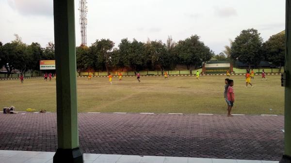 Lapangan sepak bola Korem - Denpasar, Bali