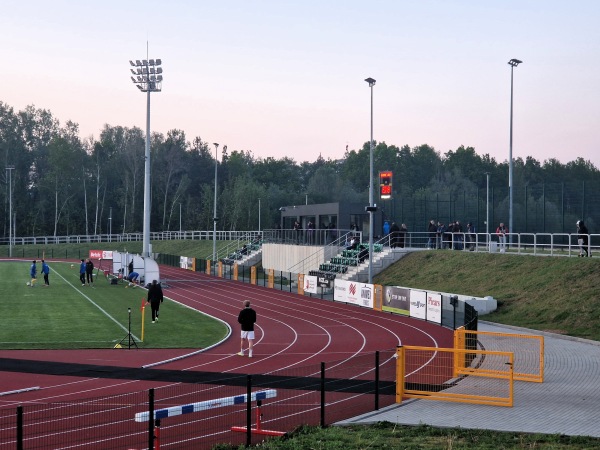 Stadion Miejski Zdegenerowany - Starachowice