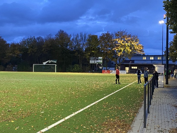 Sportplatz an der Schleuse - Oberhausen/Rheinland-Borbeck