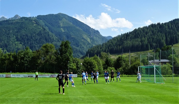 Schloßbadarena - Bruck an der Großglocknerstraße