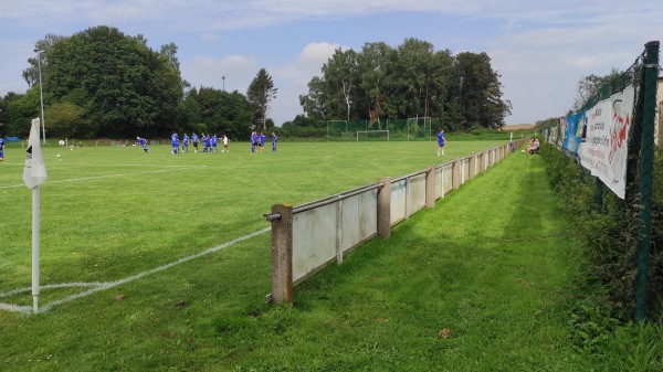 Sportplatz Göttinger Straße - Seeburg/Niedersachsen-Bernshausen