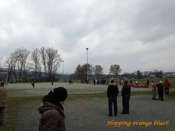 Roquemaure-Stadion Nebenplatz 2 - Ehringshausen