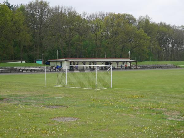 Otto-Lilienthal-Stadion - Rhinow