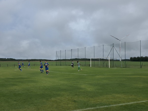 Boisko w Lubiechni Wielkiej - Lubiechnia Wielka