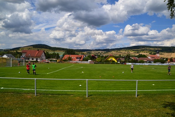 Sportplatz Helmershausen - Rhönblick-Helmershausen