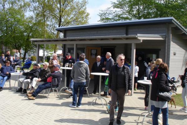 Sportplatz am Mittelpunkt - Hiddenhausen-Lippinghausen