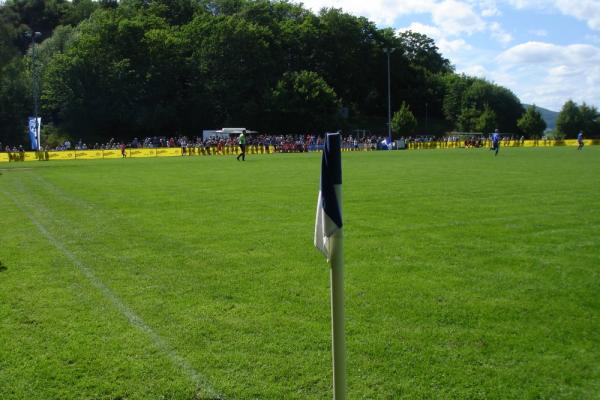 Sportplatz an der Terasse - Edermünde-Holzhausen