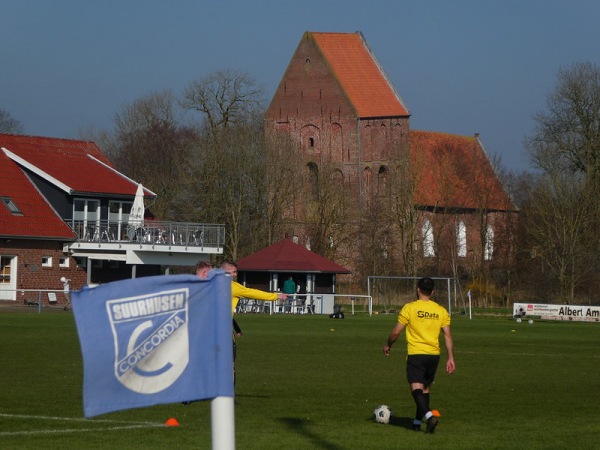 Sportplatz Am Schiefen Turm - Hinte-Suurhusen