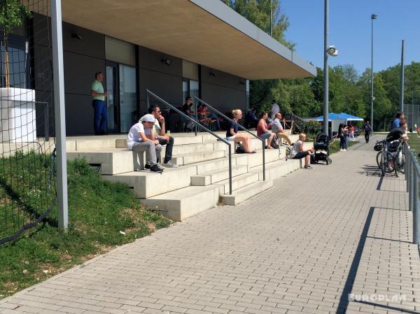 Bezirkssportanlage Neckarpark Platz 2 - Stuttgart-Bad Cannstatt