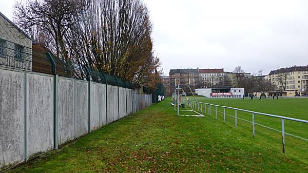 Hertzbergplatz - Berlin-Neukölln