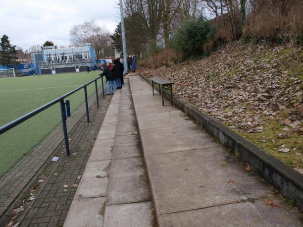 Bezirkssportanlage Feuerbachstraße Platz 2 - Düsseldorf-Bilk