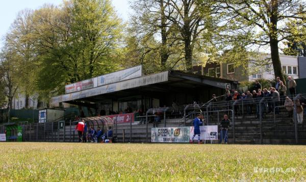 Röntgen-Stadion - Remscheid-Lennep