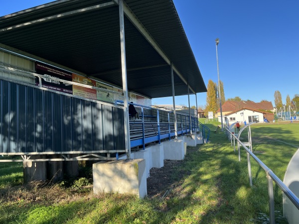 Stade de la Oberwies - Hundling
