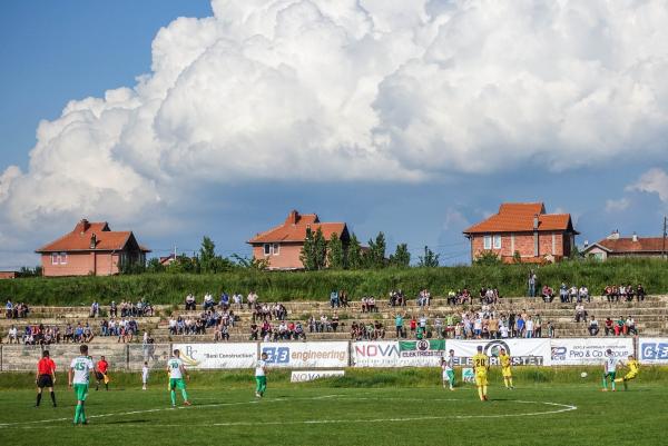 Stadiumi Agron Rama - Obilić