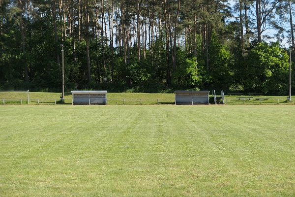 Sportplatz Lüdersdorf - Lüdersdorf-Wahrsow